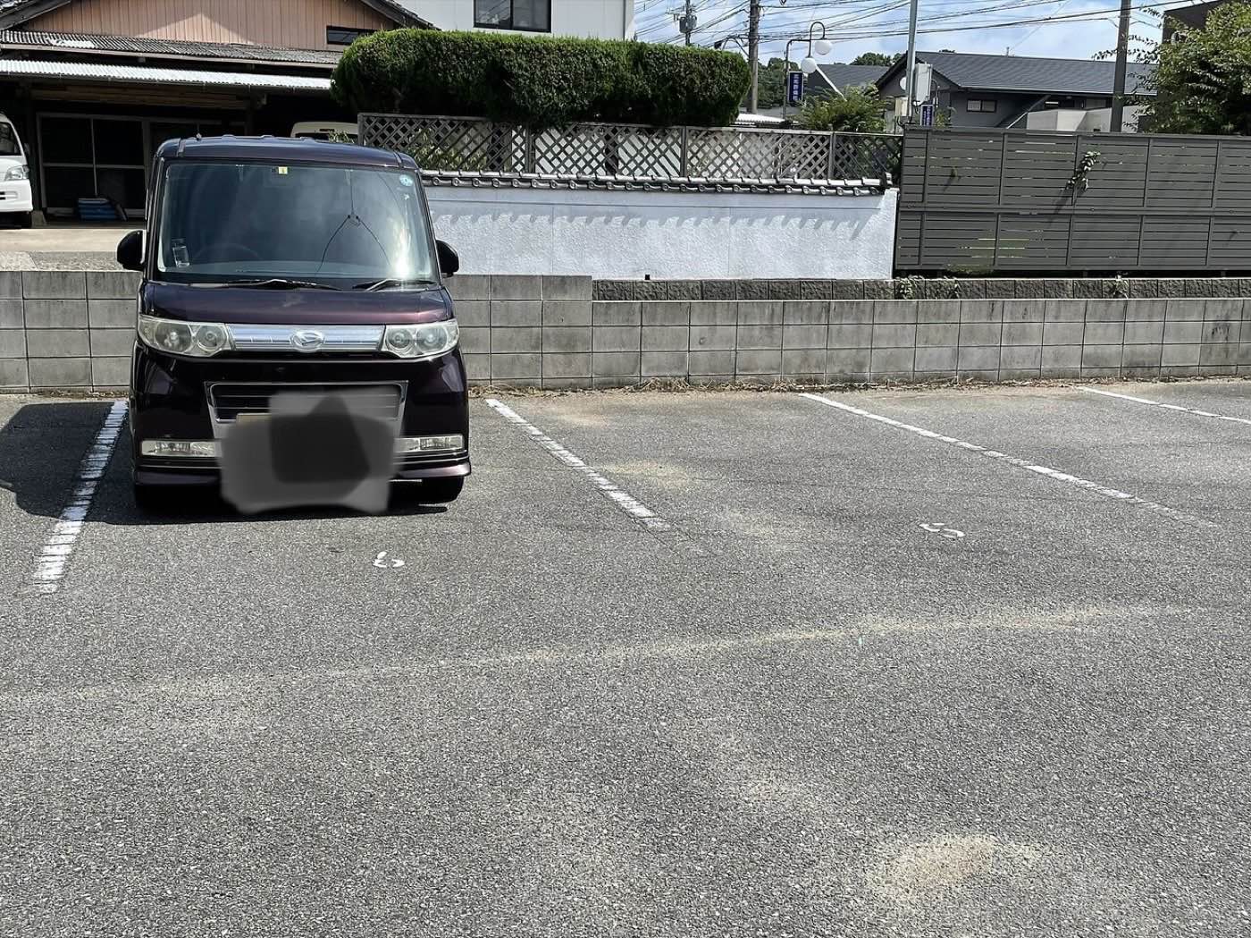 店舗前の駐車場